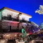 Etiz Alacati Hotel *