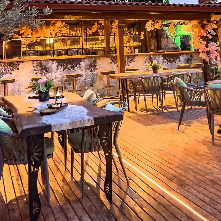 Etiz Alacati Hotel *