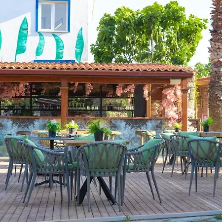 Etiz Alacati *